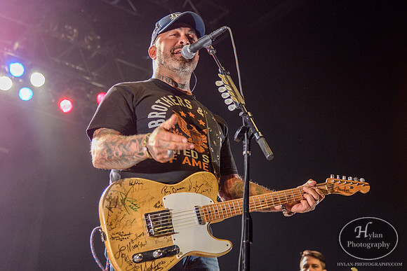 AaronLewis-HylanPhotography-SandsEventCenter-WLEV-202158.jpg