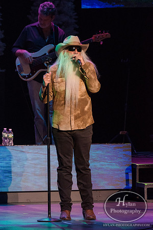 OakRidgeBoys-HylanPhotography-FMKirby-CatCountry96-195214.jpg