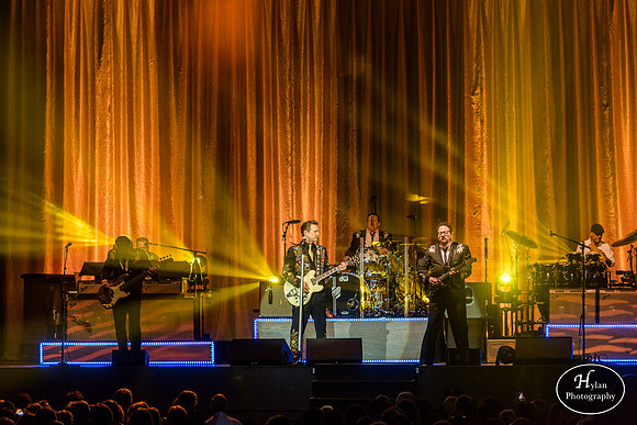 ChrisIsaak-HylanPhotography-SandsEventCenter-WLEV-201440.jpg