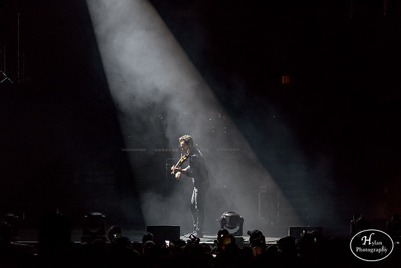 DierksBentley-HylanPhotography-PavilionAtMontage-CatCountry-213306.jpg
