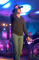 TraceAdkins-HylanPhotography-MoheganSunPocono-CatCountry-211130.jpg