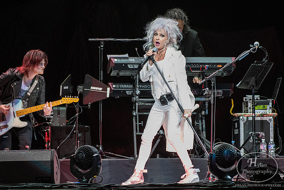 CyndiLauper-HylanPhotography-PPLCenter-WLEV-3-2.jpg