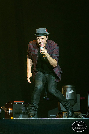 GavinDeGraw-HylanPhotography-PPLCenter-CatCountry-WLEV-02-4.jpg