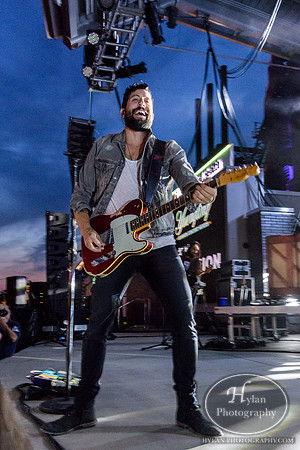OldDominion-HylanPhotography-SteelStacks-CatCountry-2-8.jpg
