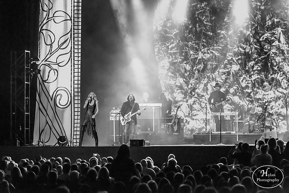 JenniferNettles-HylanPhotography-SandsBethlehemEventCenter-CatCountry-214618.jpg