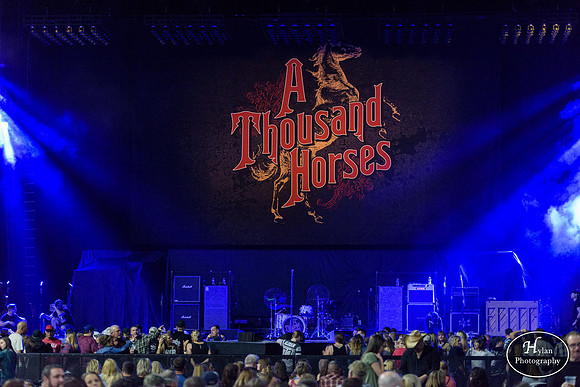 AThousandHorses-HylanPhotography-PPLCenter-CatCountry-191712.jpg