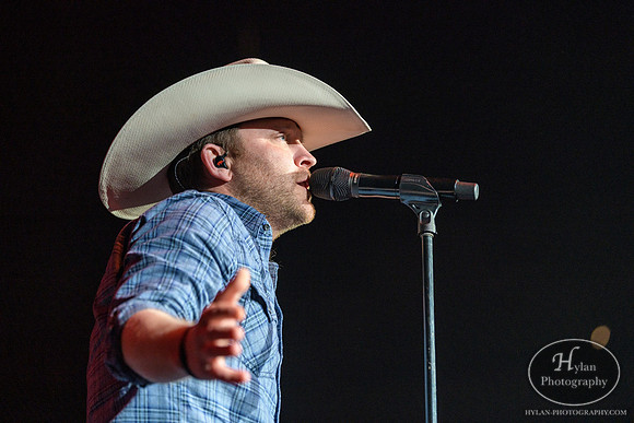 JustinMoore-HylanPhotography-MoheganPa-CatCountry96-2-9.jpg