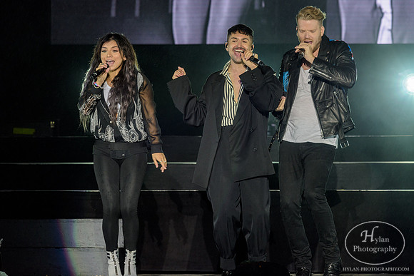 Pentatonix-HylanPhotography-AllentownFair17-CatCountry96-2-5.jpg