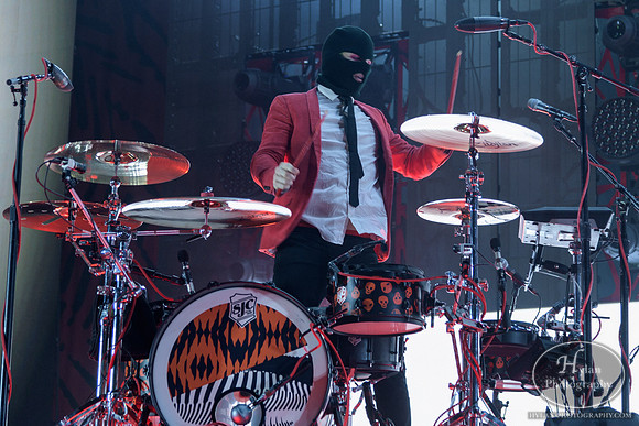 TwentyOnePilots-HylanPhotography-PPLCenter-WLEV-02.jpg