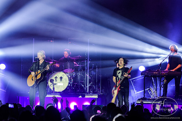 GooGooDolls-HylanPhotography-SandsEventCenter-WLEV-04.jpg