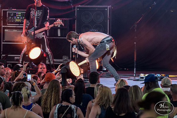 CanaanSmith-HylanPhotography-PavilionAtMontage-CatCountry-02.jpg