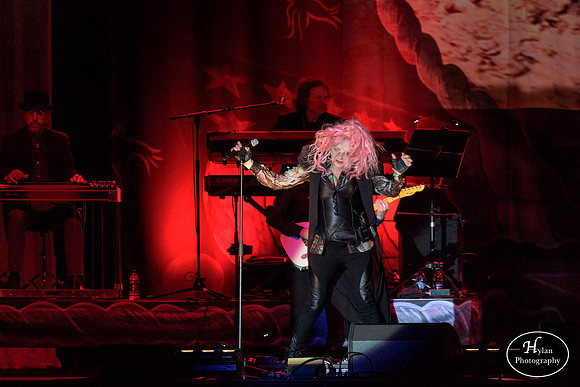 CyndiLauper-HylanPhotography-SandsBethlehemEventCenter-WLEV-03.jpg