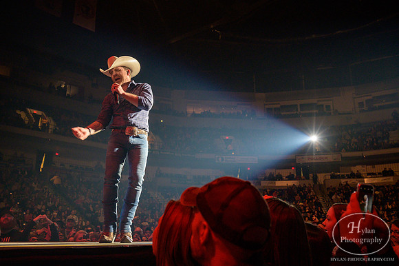 JustinMoore-HylanPhotography-MoheganPa-CatCountry96-205327.jpg