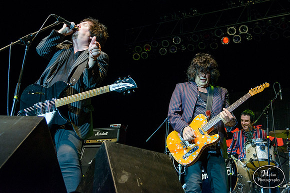 TheRomantics-HylanPhotography-SandsBethlehemEventCenter-WLEV-191804.jpg