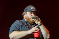 LukeCombs-HylanPhotography-SandsEventCenter-CatCountry96-210448.jpg