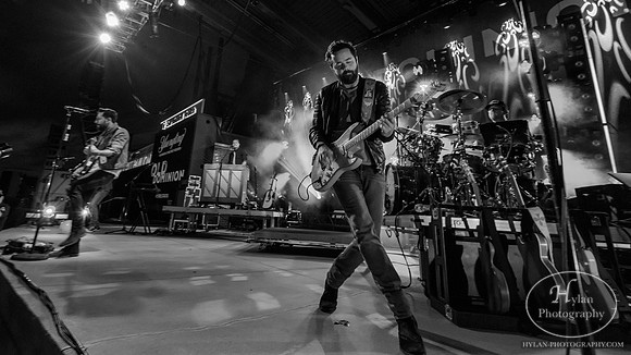 OldDominion-HylanPhotography-SteelStacks-CatCountry-2-11.jpg