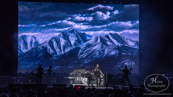 DierksBentley-HylanPhotography-Musikfest2018-CatCountry-204307.jpg