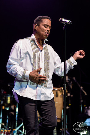 TheJacksons-HylanPhotography-SandsBethlehemEventCenter-WLEV-01-6.jpg