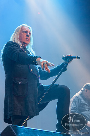 Saxon-HylanPhotography-MoheganSunArenaPa-2-3.jpg