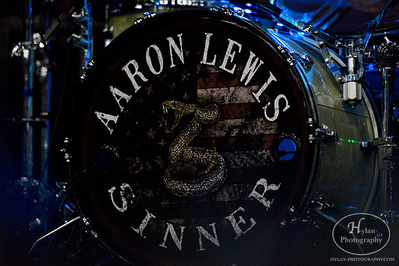 AaronLewis-HylanPhotography-SandsEventCenter-WLEV-200325.jpg