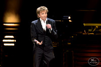BarryManilow-HylanPhotography-MoheganSunArena-WLEV-01-5.jpg