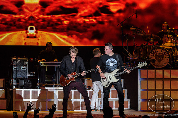 RascalFlatts-HylanPhotography-AllentownFair17-CatCountry96-201313.jpg