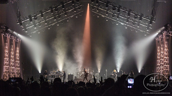 BonJovi-HylanPhotography-PPLCenter-WLEV-203928.jpg