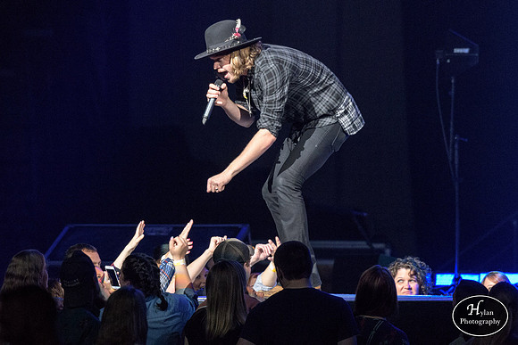 AThousandHorses-HylanPhotography-PPLCenter-CatCountry-193418.jpg