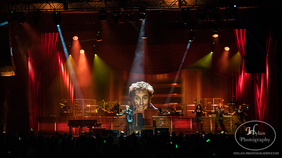 BarryManilow-HylanPhotography-WCEC-WLEV-2-3.jpg