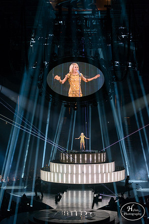 CarrieUnderwood-HylanPhotography-PPLCenter-CatCountry-204524.jpg