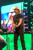 BradPaisley-HylanPhotography-MoheganSunArena-CatCountry-01-3.jpg
