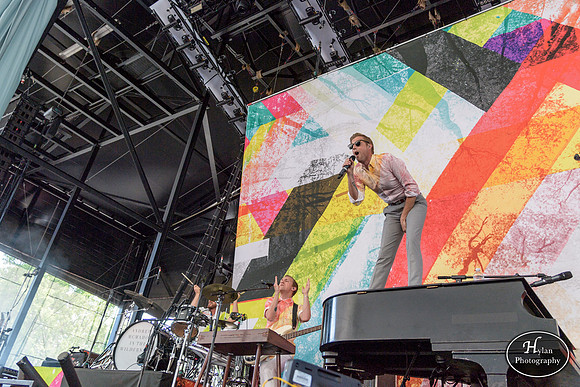AndrewMcMahon-HylanPhotography-PavilionatMontageMountain-02-3.jpg