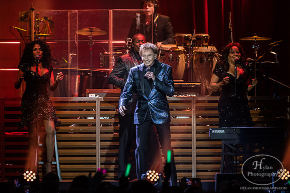 BarryManilow-HylanPhotography-WCEC-WLEV-2-5.jpg