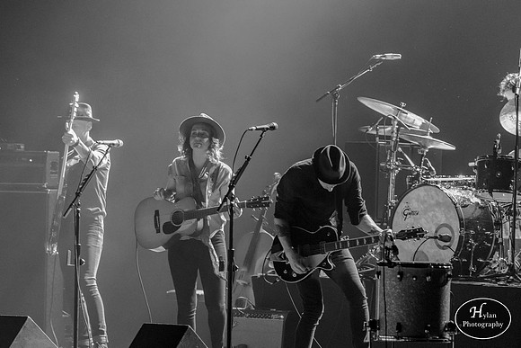 BrandiCarlile-HylanPhotography-SandsBethlehemEventCenter-211003.jpg