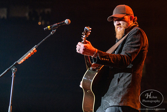 EricPaslay-HylanPhotography-MoheganPa-CatCountry96-2-4.jpg