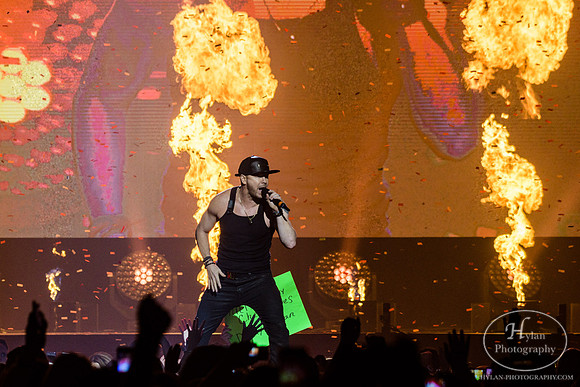 NKOTB-HylanPhotography-PPLCenter-WLEV-2-7.jpg