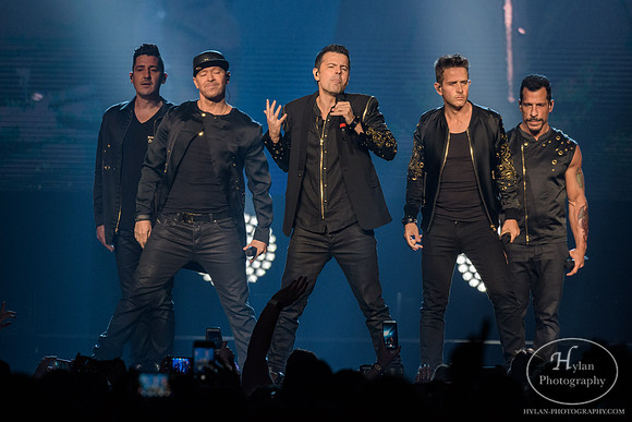 NKOTB-HylanPhotography-PPLCenter-WLEV-212002.jpg