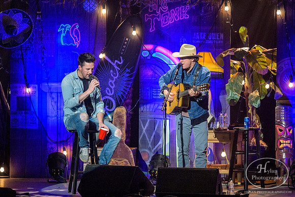 JakeOwen-HylanPhotography-FMKirby-CatCountry96-210205.jpg