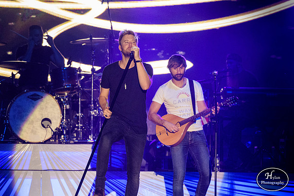 LadyAntebellum-HylanPhotography-Musikfest2016-CatCountry-01-5.jpg