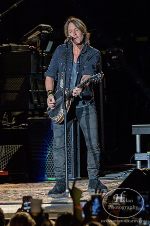 KeithUrban-HylanPhotography-AllentownFair17-CatCountry96-201608.jpg