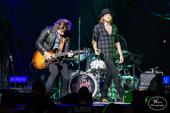 AThousandHorses-HylanPhotography-PPLCenter-CatCountry-02.jpg