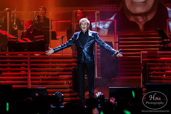 BarryManilow-HylanPhotography-WCEC-WLEV-2.jpg