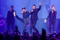 NKOTB-HylanPhotography-PPLCenter-WLEV-212008.jpg