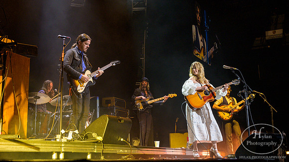 MargoPrice-HylanPhotography-PPLCenter-CatCountry96-2-3.jpg