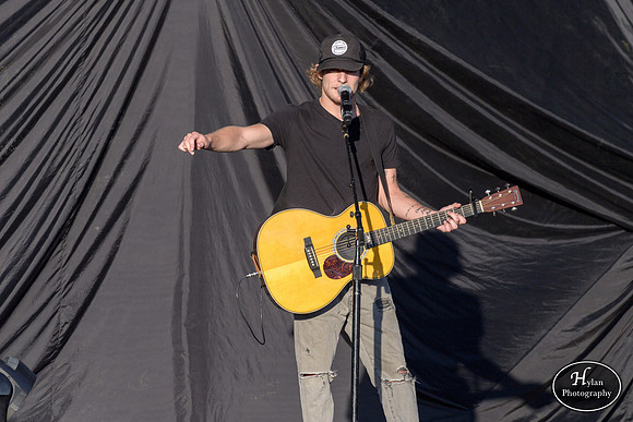 TuckerBeatHard-HylanPhotography-Musikfest2016-CatCountry-190926.jpg