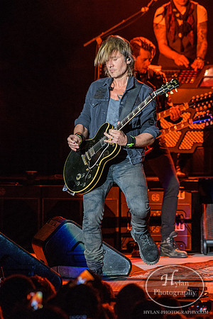 KeithUrban-HylanPhotography-AllentownFair17-CatCountry96-5.jpg
