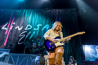LindsayEll-HylanPhotography-MoheganSunArena-CatCountry-193706.jpg