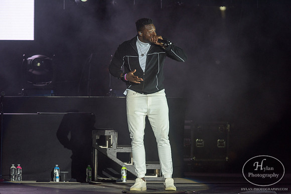 Pentatonix-HylanPhotography-AllentownFair17-CatCountry96-201201.jpg