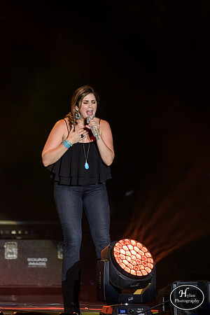 LadyAntebellum-HylanPhotography-Musikfest2016-CatCountry-215248.jpg