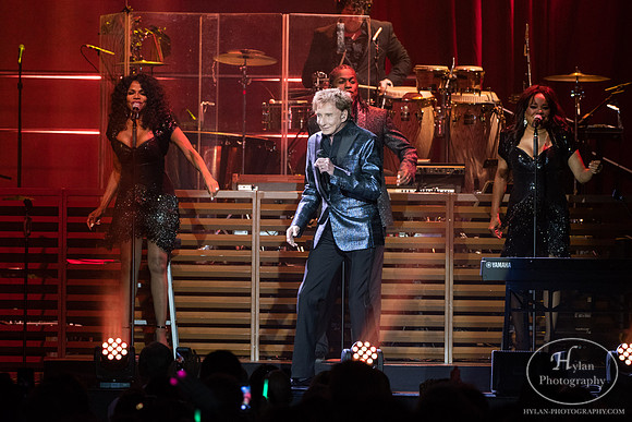 BarryManilow-HylanPhotography-WCEC-WLEV-201448.jpg